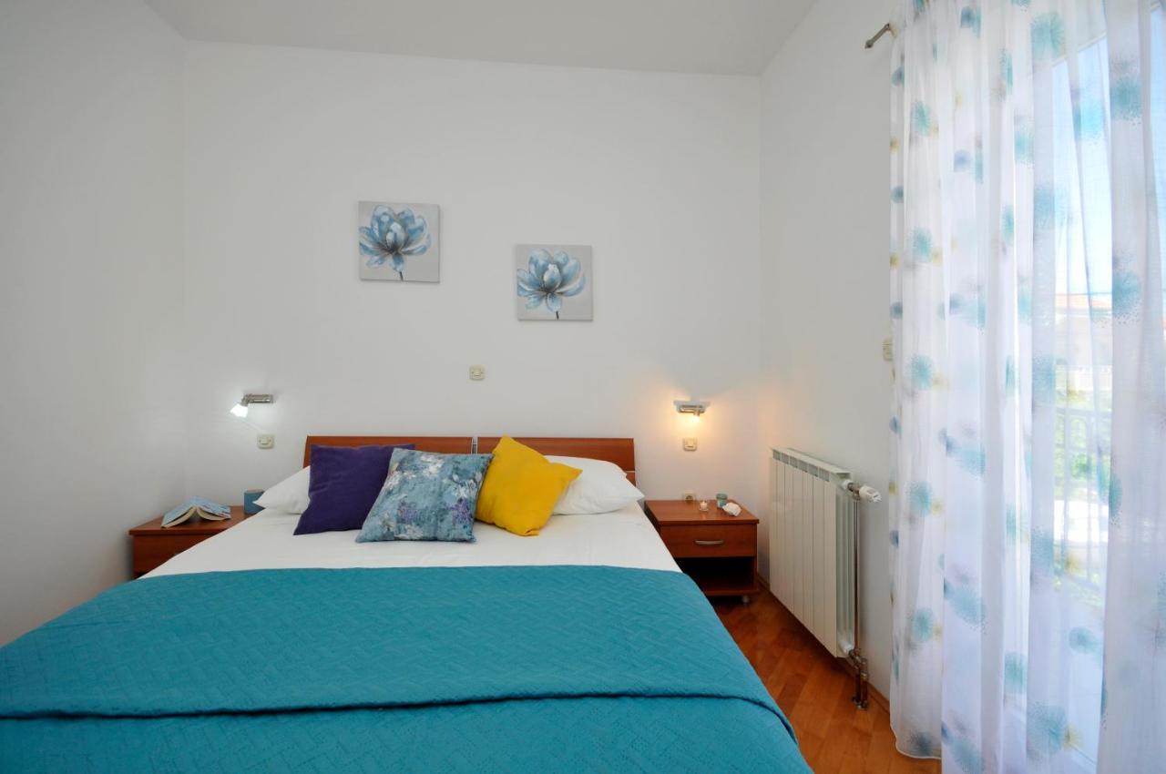Apartments Roza โตรกีร์ ภายนอก รูปภาพ