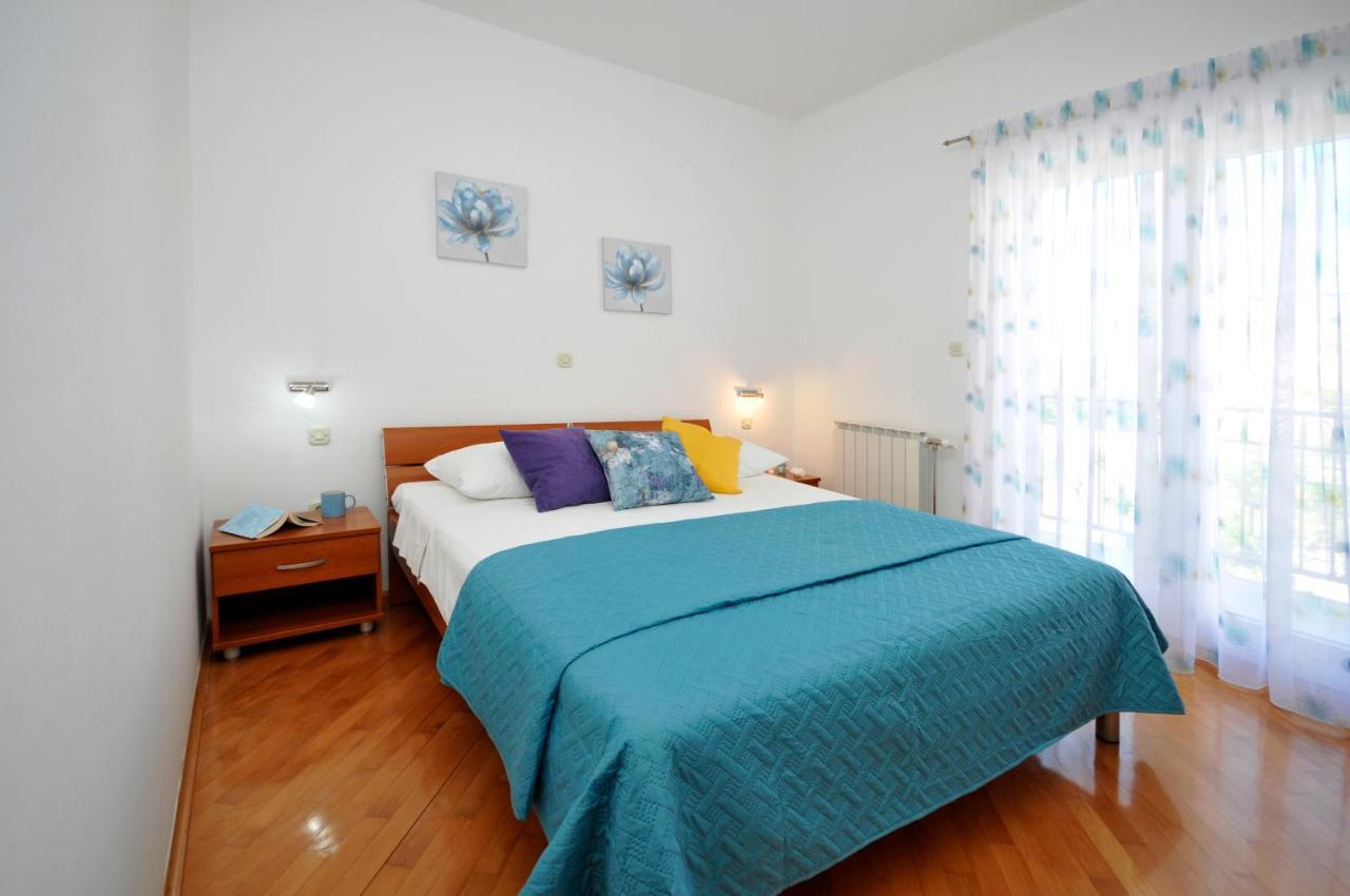 Apartments Roza โตรกีร์ ภายนอก รูปภาพ